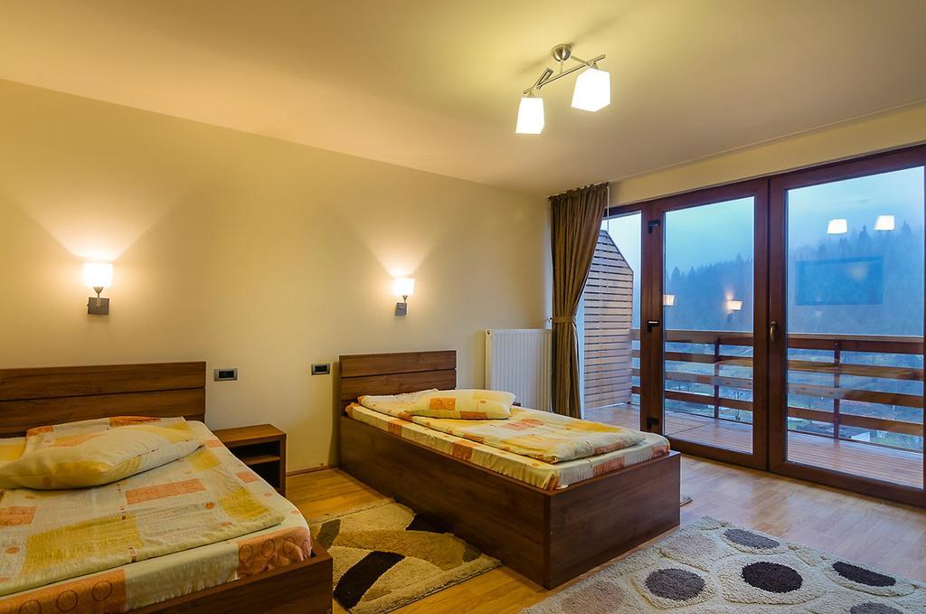 Panorama Pietrei Craiului Hotel Zărneşti Buitenkant foto